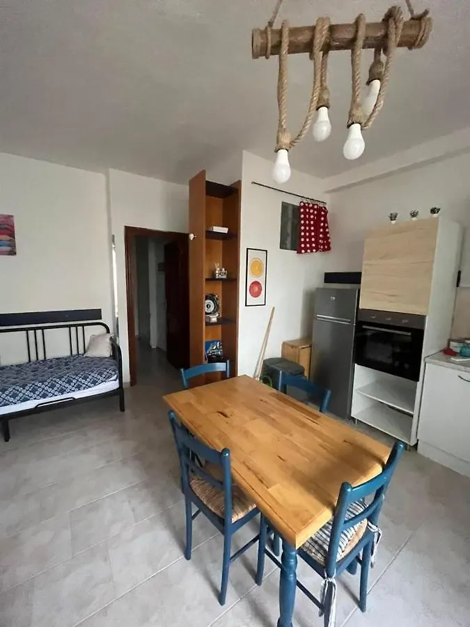 Vittoria Paradise It Castelsardo Sardegna